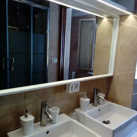 Apartment Rosselli Charme Apartment- Centro -
