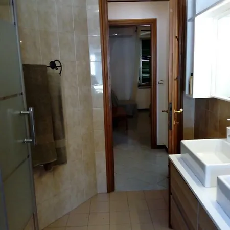 Rosselli Charme Apartment- Centro -