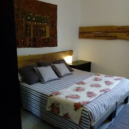 Rosselli Charme Apartment- Centro - *
