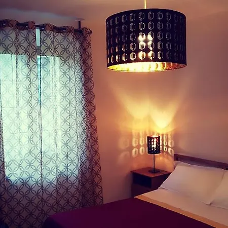 Rosselli Charme Apartment- Centro - *