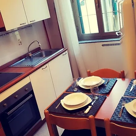 Rosselli Charme Apartment- Centro - * La Spezia